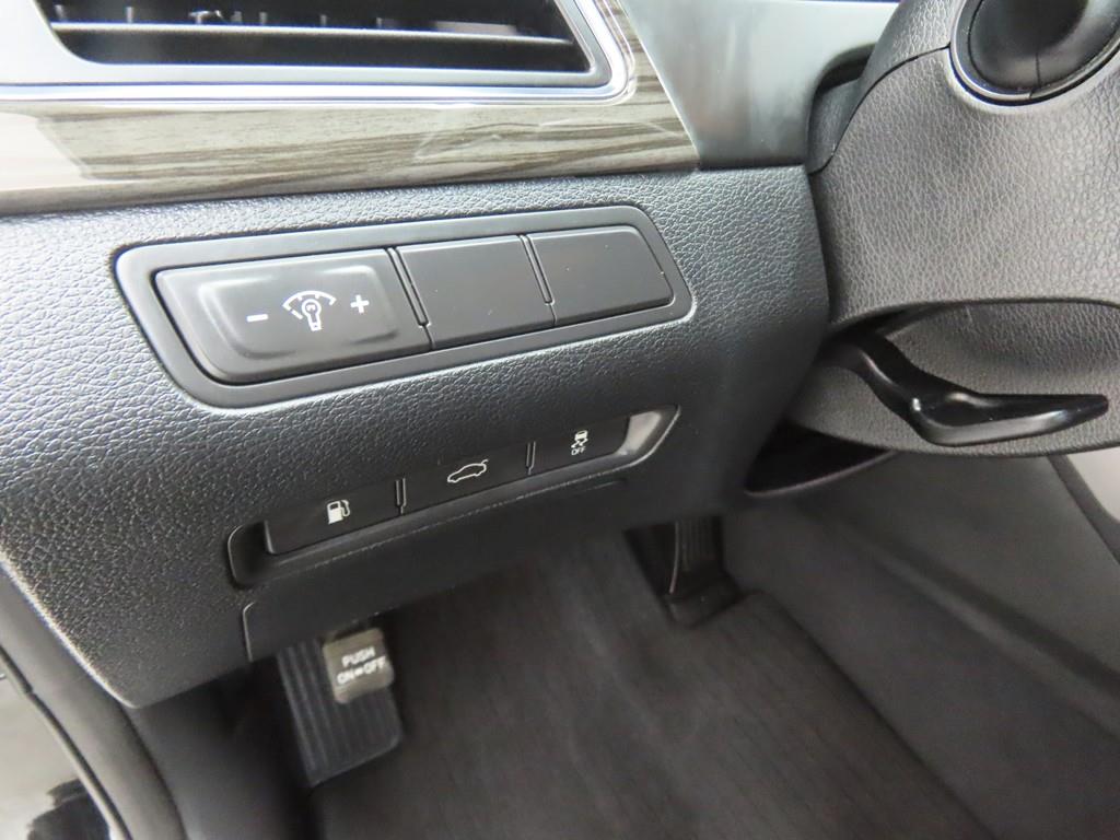 HYUNDAI Sonata - Vista 10