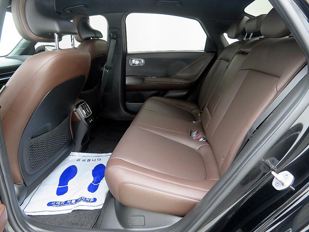 HYUNDAI Ioniq 6 - Vista 7