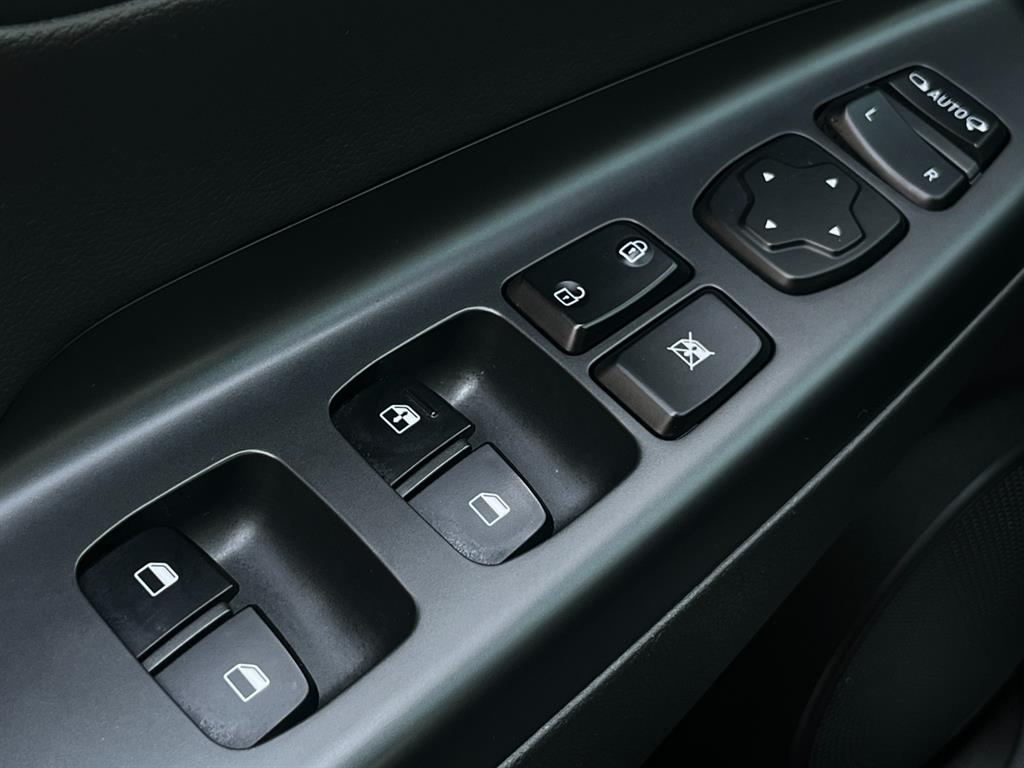 HYUNDAI Kona - Vista 12