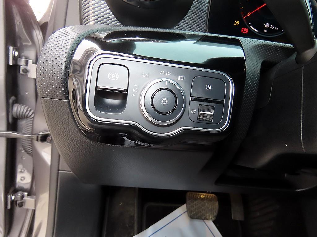 Mercedes Benz A Class 2021 Gris - Importación desde Corea - HF Imports Iquique - Foto 13