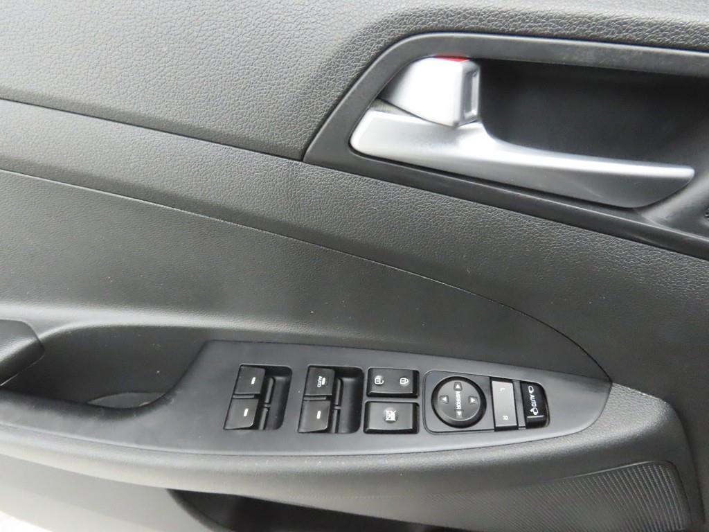 HYUNDAI Tucson - Vista 9