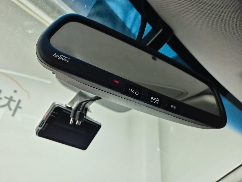 KIA Sportage - Vista 5