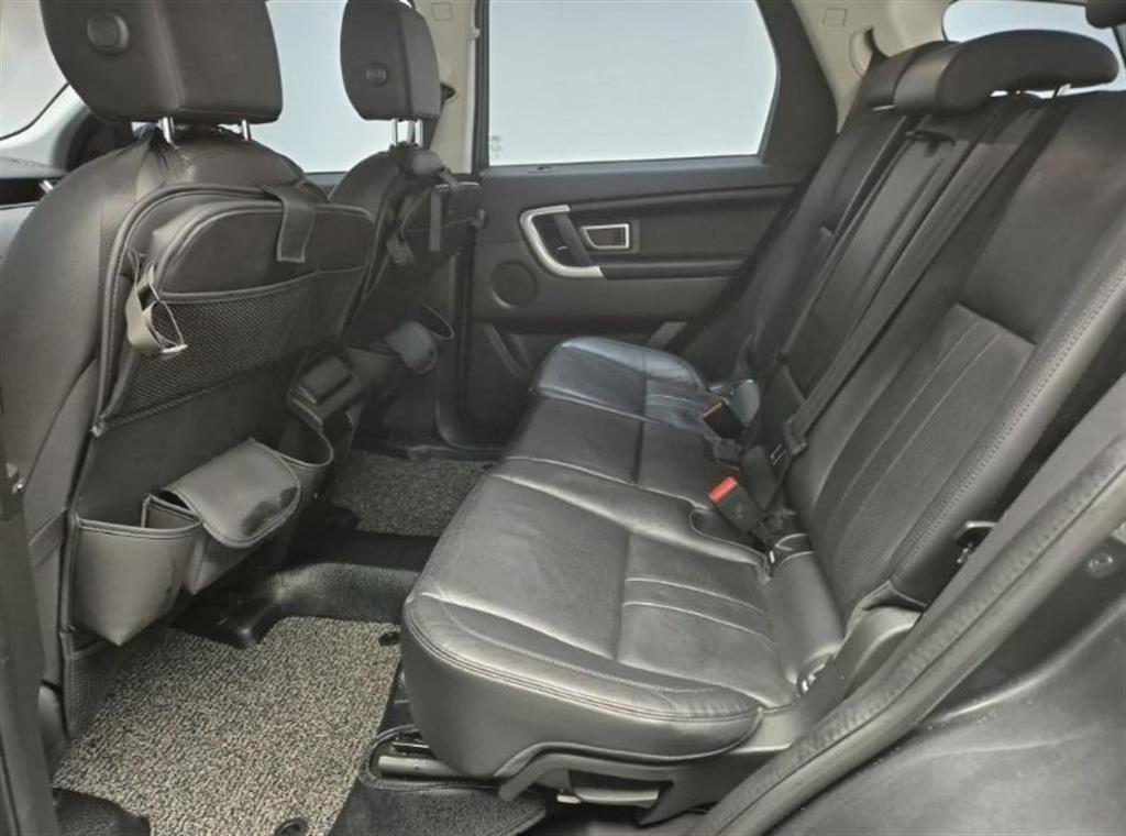 Land Rover Discovery Sports - Vista 12