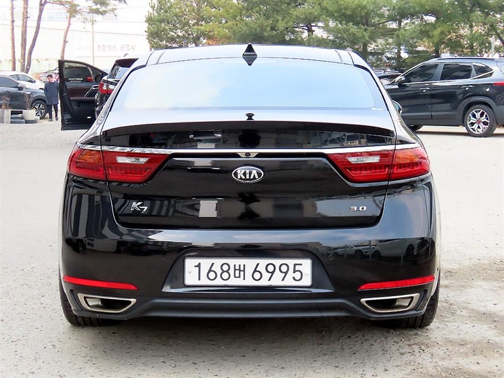 KIA K7 - Vista 4