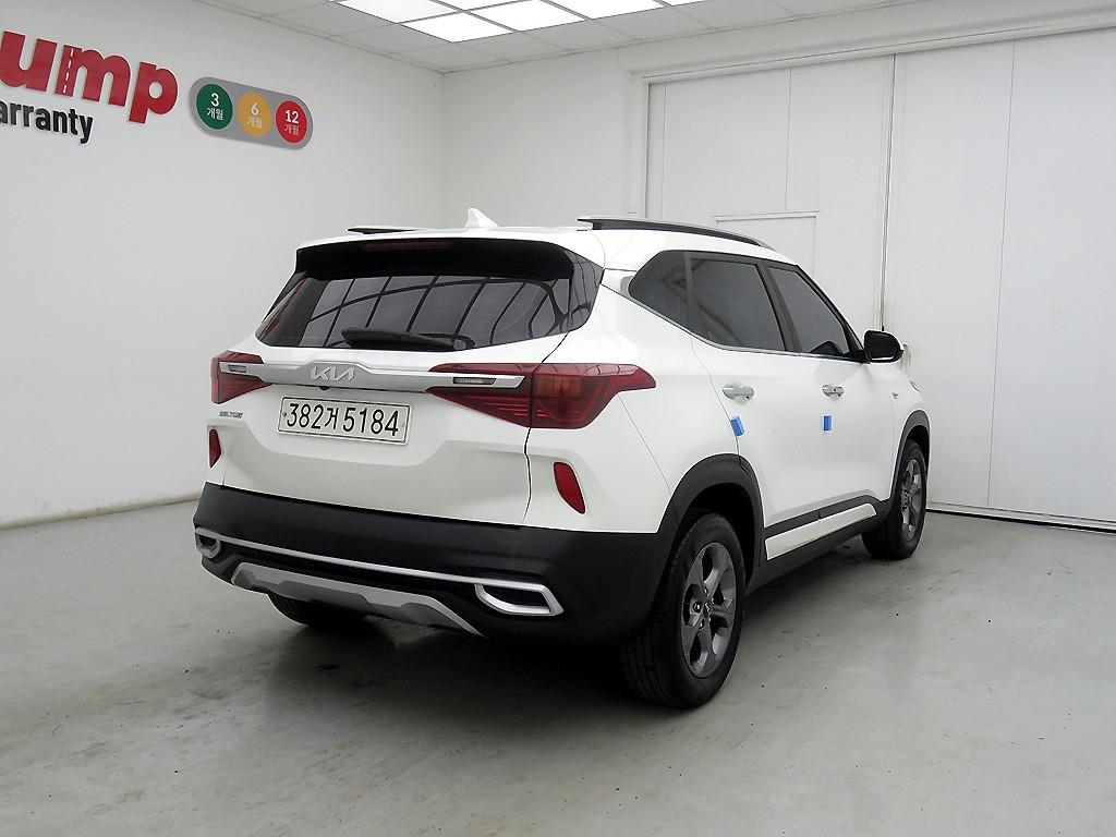 KIA Seltos - Vista 4