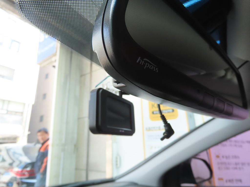 HYUNDAI Sonata - Vista 11