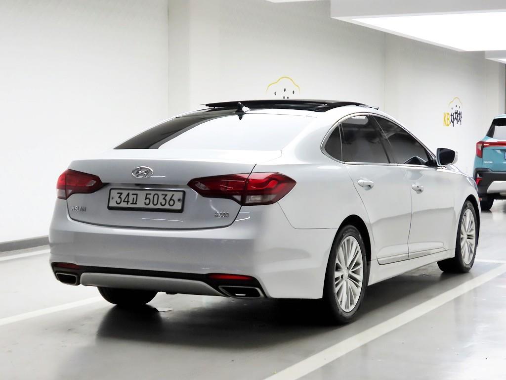 HYUNDAI Aslan - Vista 4