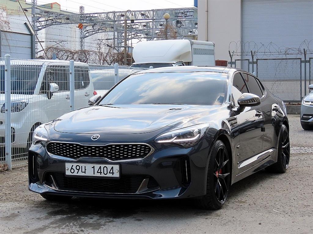 KIA Stinger - Vista 2