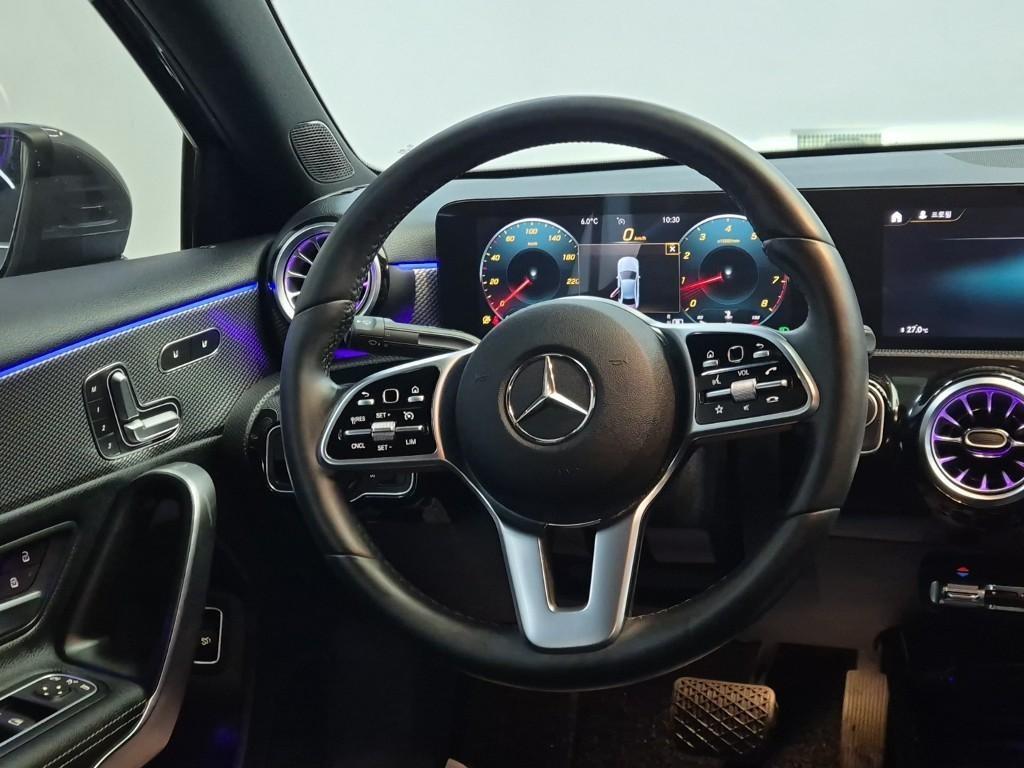 Mercedes Benz A Class - Vista 9