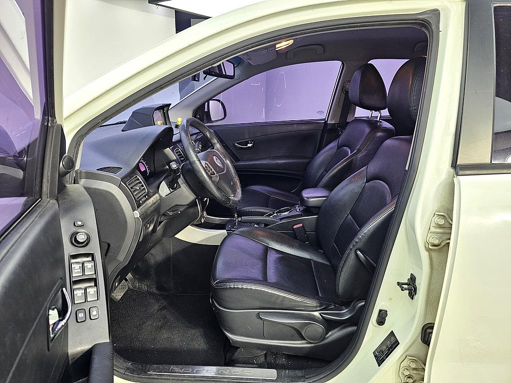 Ssangyong Korando - Vista 8