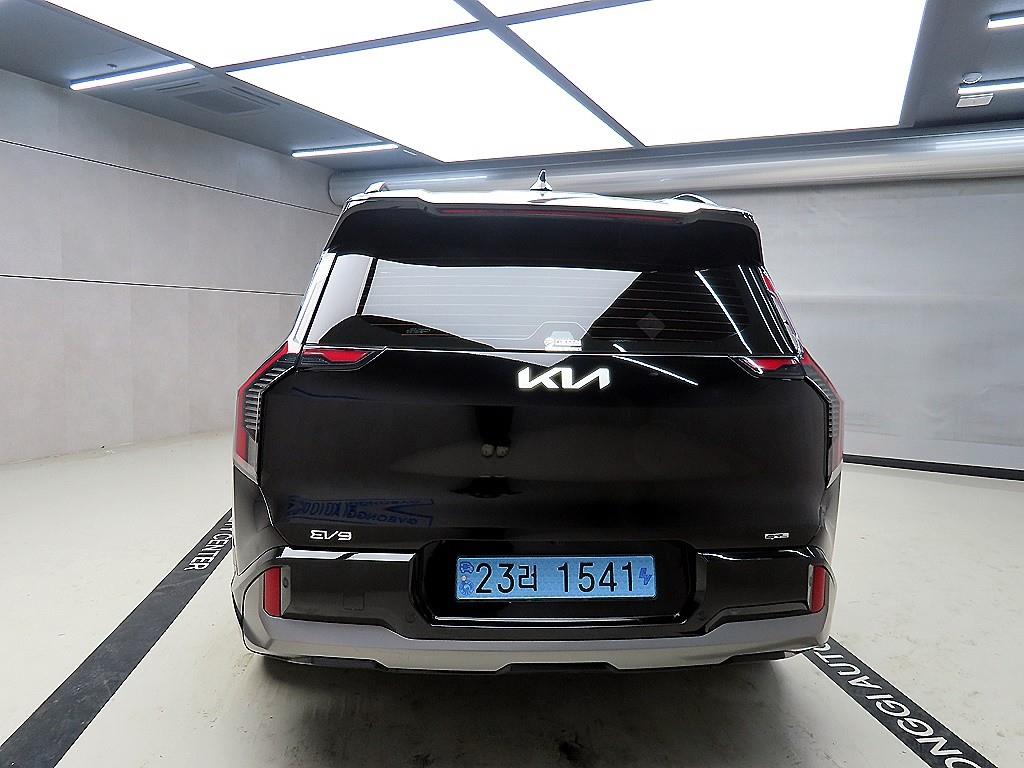 KIA EV9 - Vista 3