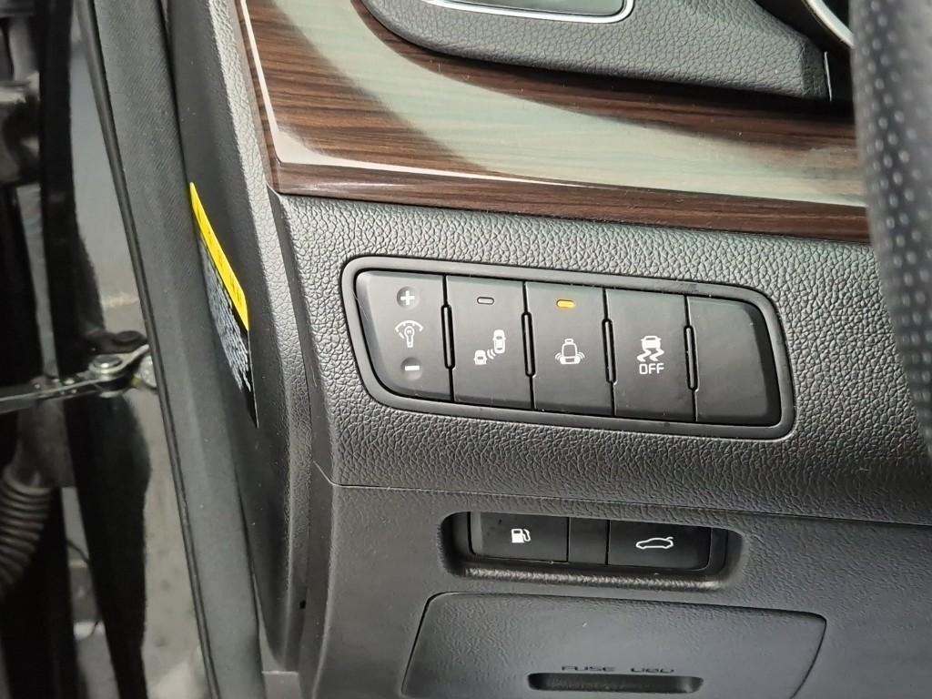 KIA K7 2015 Negro - Importación desde Corea - HF Imports Iquique - Foto 17