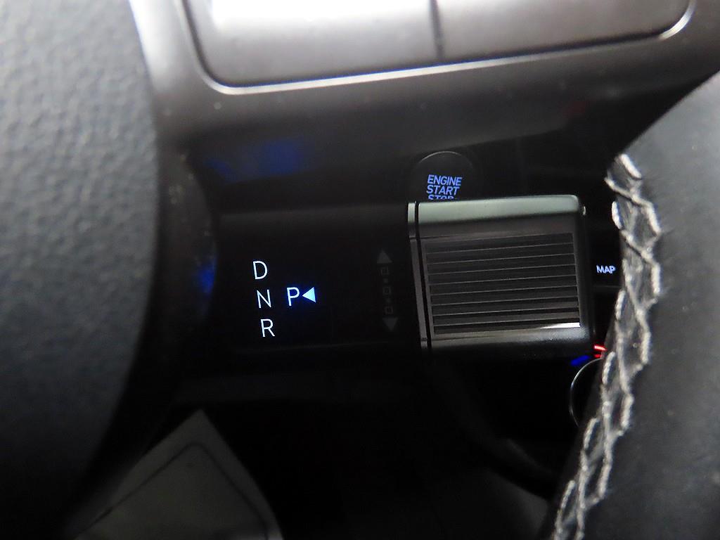 HYUNDAI Sonata - Vista 12