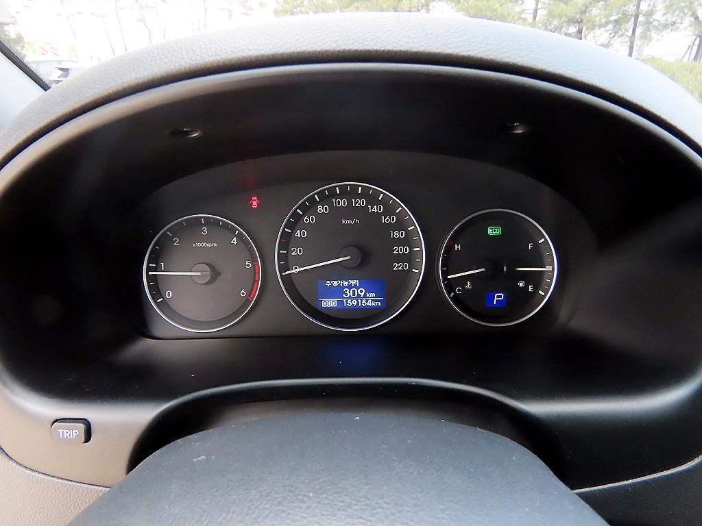 HYUNDAI Starex - Vista 9