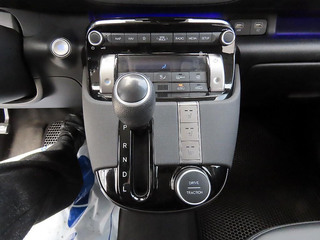 HYUNDAI Casper - Vista 9