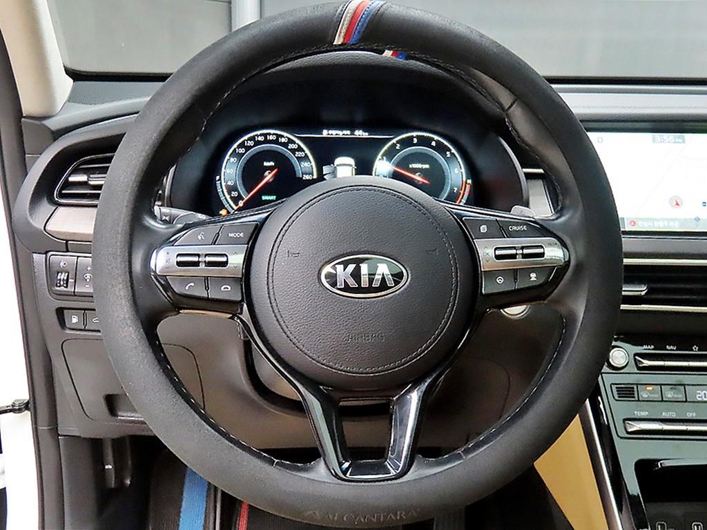 KIA K7 - Vista 9