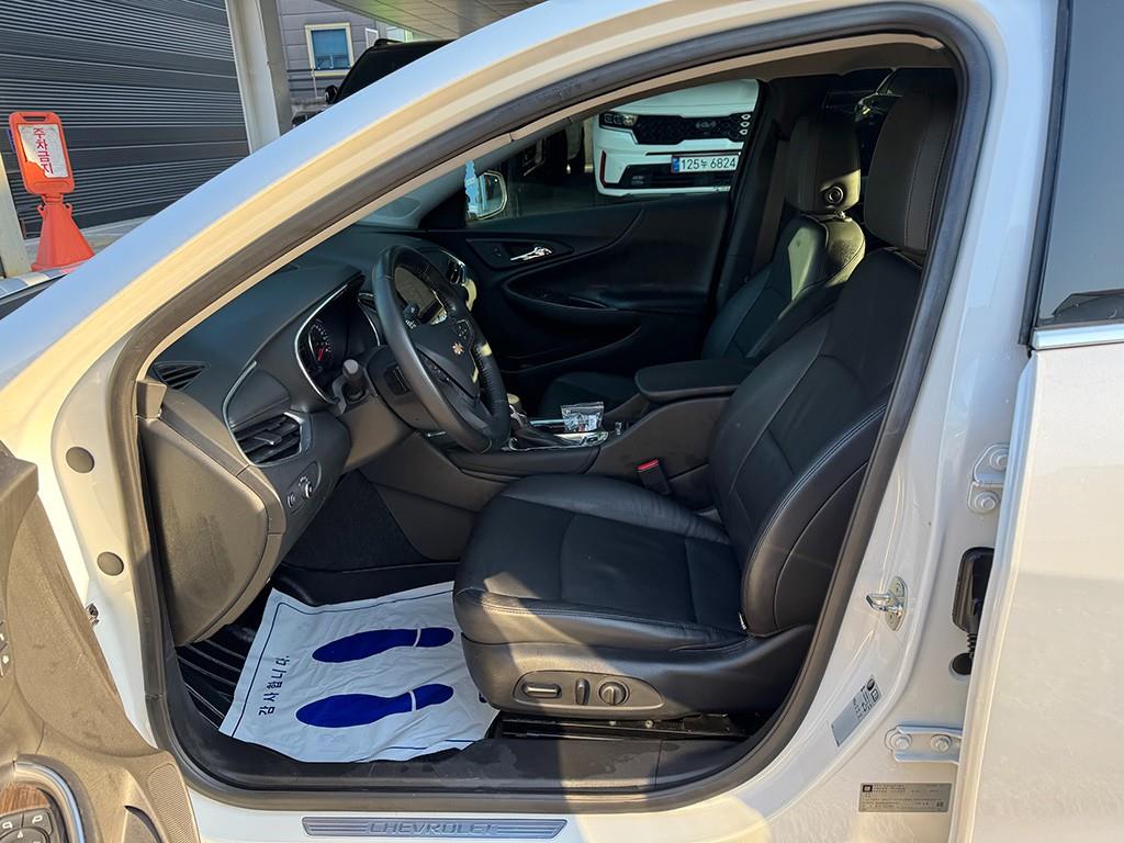 Chevrolet Malibu - Vista 6