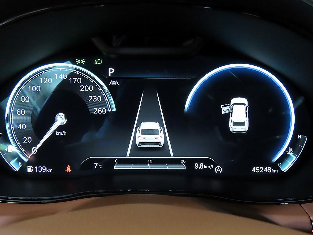 Genesis GV70 - Vista 9