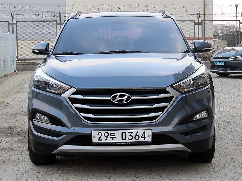 HYUNDAI Tucson 2017 Gris - Importación desde Corea - HF Imports Iquique - Foto 1