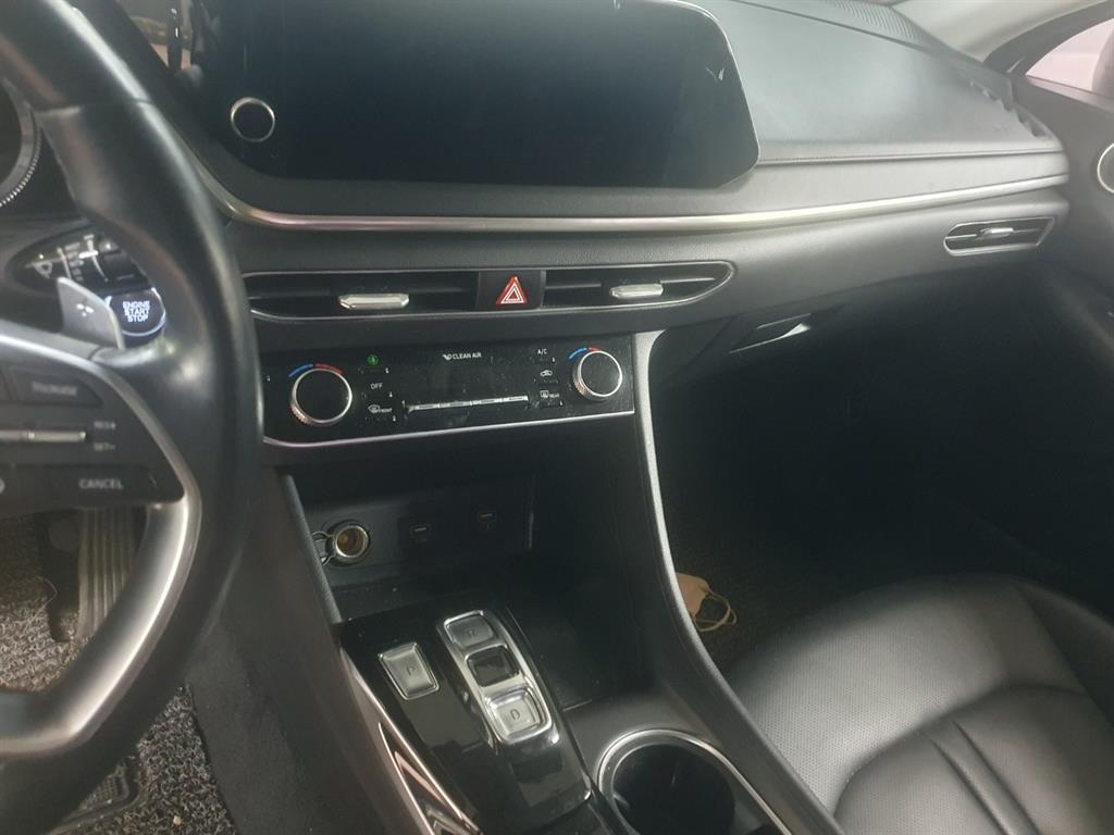 HYUNDAI Sonata - Vista 8