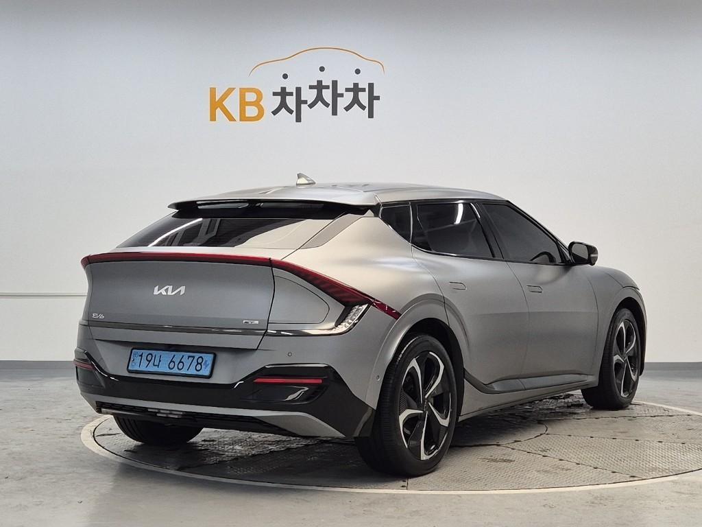 KIA EV6 - Vista 4