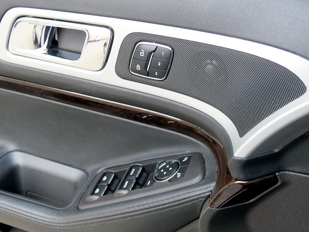 Ford Explorer - Vista 11