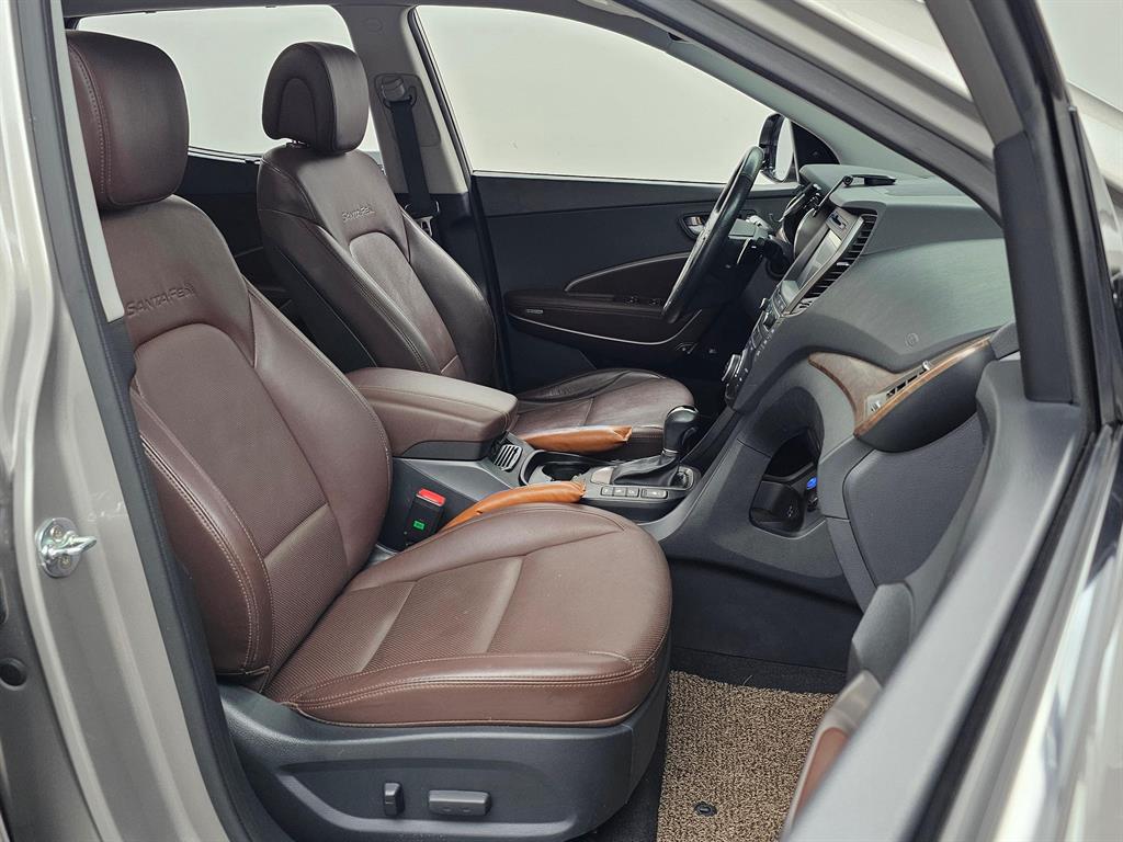 HYUNDAI Santa Fe - Vista 10