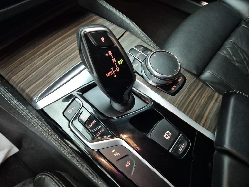 BMW 5 Series - Vista 8