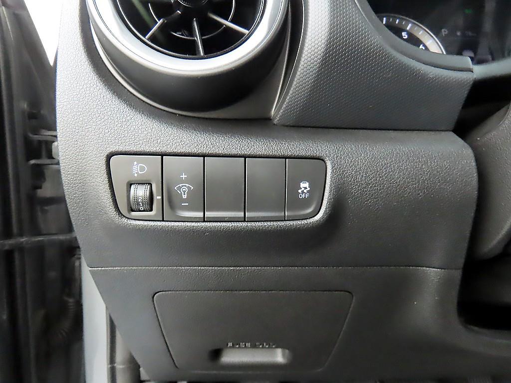 HYUNDAI Kona - Vista 12