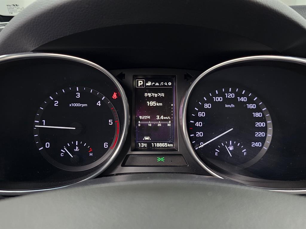 HYUNDAI Santa Fe - Vista 8