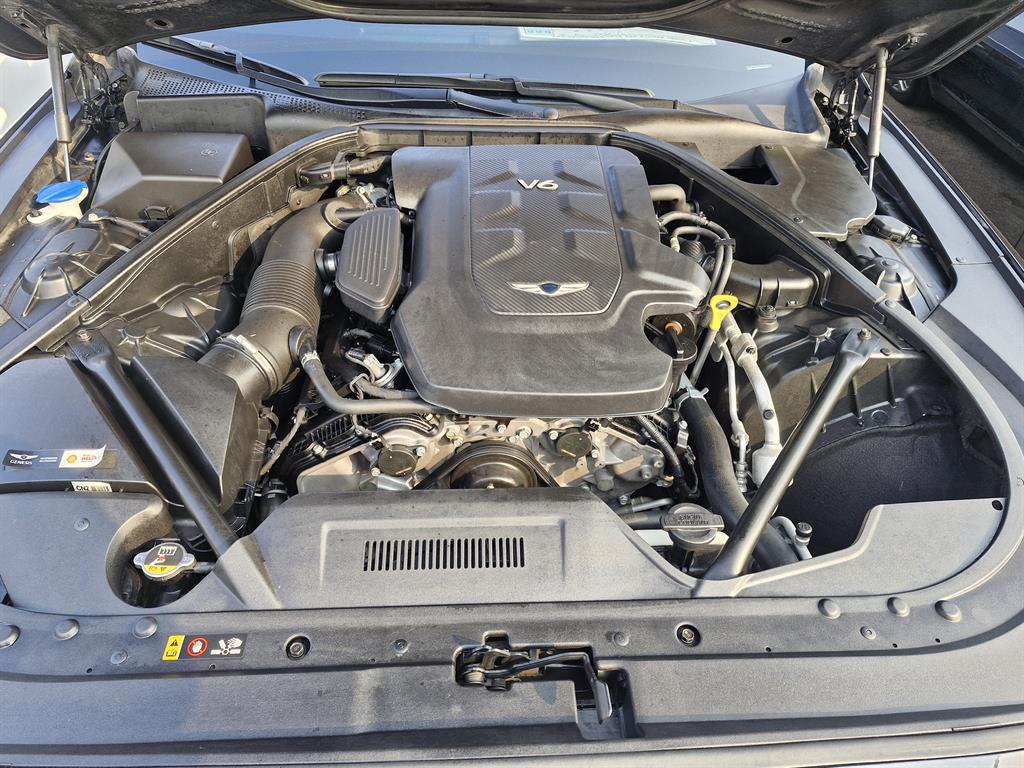 Genesis G80 - Vista 10