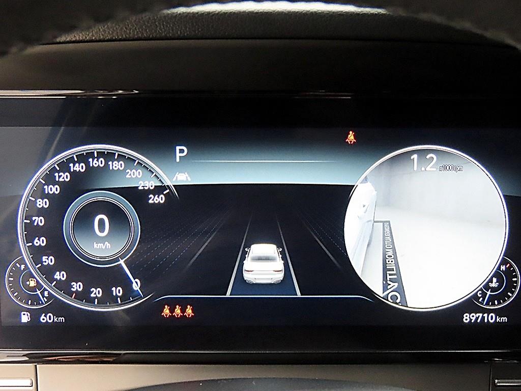 HYUNDAI Grandeur - Vista 8