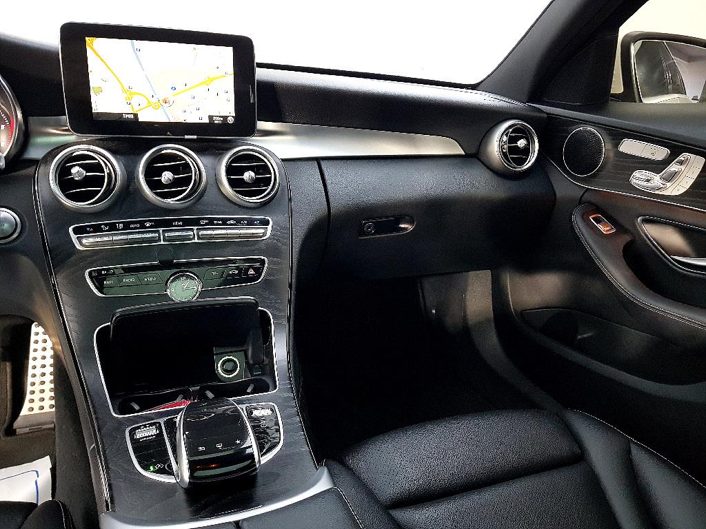 Mercedes Benz C Class - Vista 10