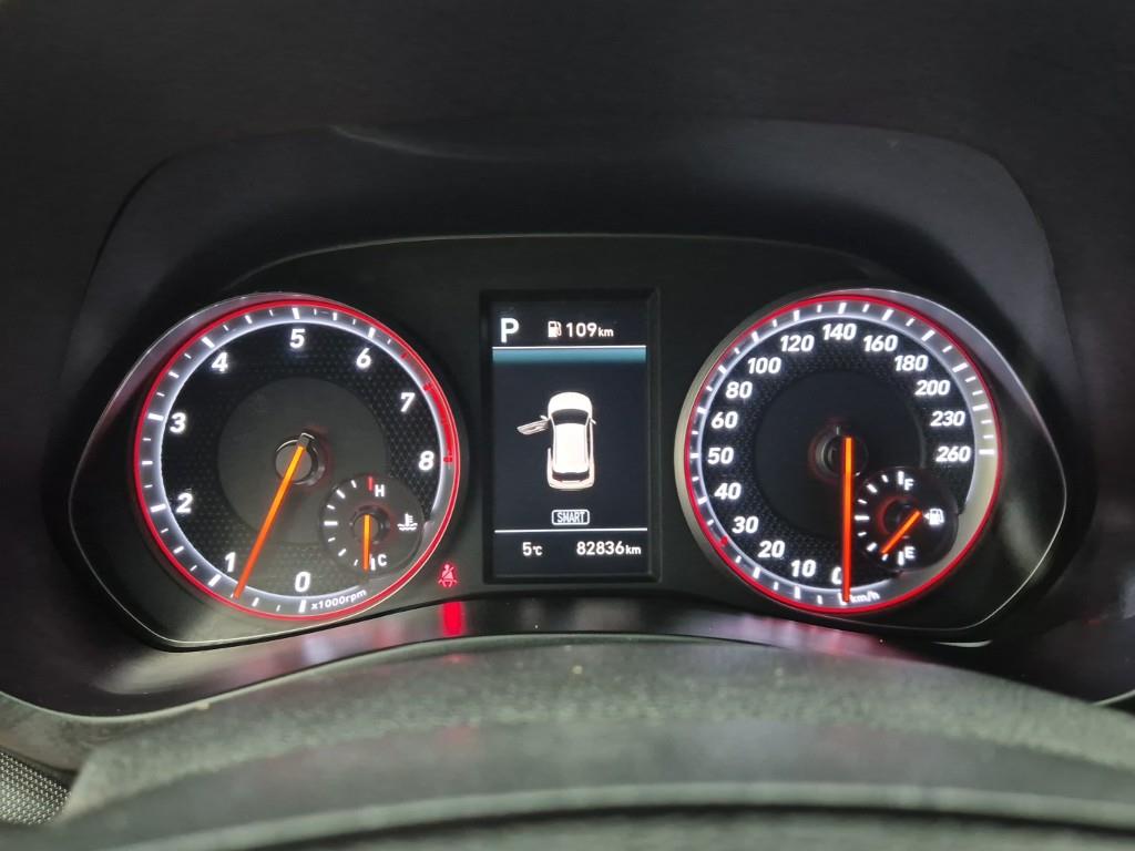 HYUNDAI Veloster - Vista 7