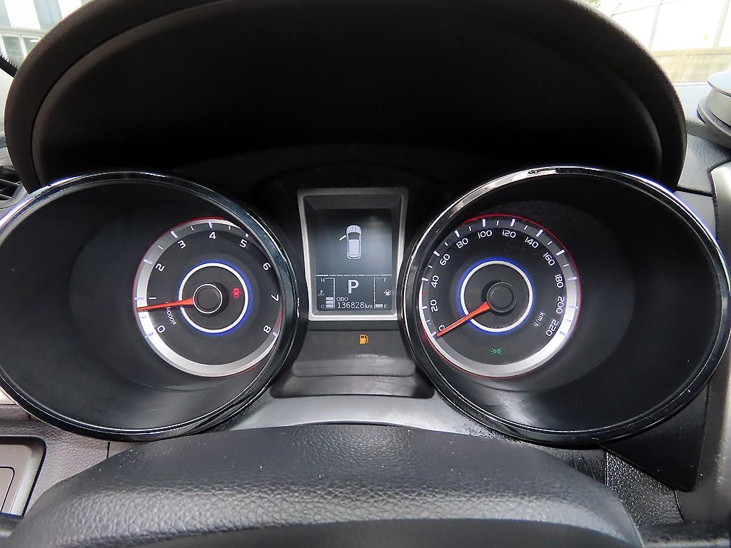 Ssangyong Tivoli - Vista 9