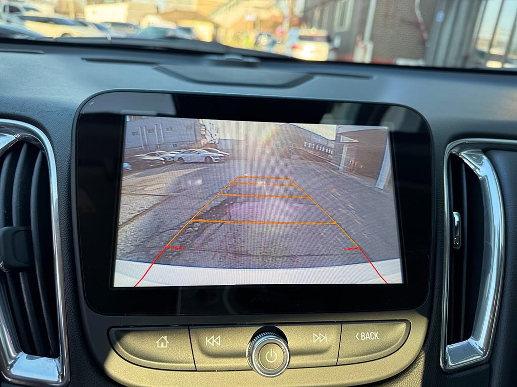 Chevrolet Malibu 2018 Blanco - Importación desde Corea - HF Imports Iquique - Foto 18