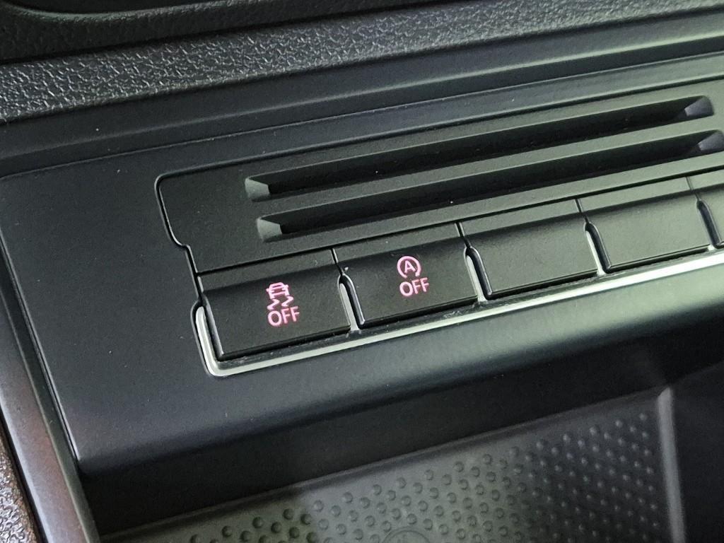 Volkswagen Tiguan 2014 Plateado - Importación desde Corea - HF Imports Iquique - Foto 17