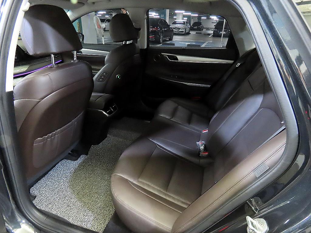 HYUNDAI Grandeur - Vista 7