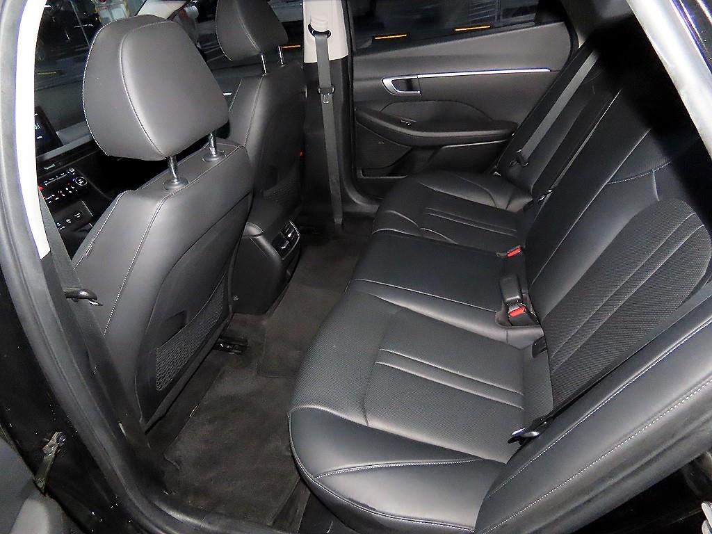 HYUNDAI Sonata - Vista 7