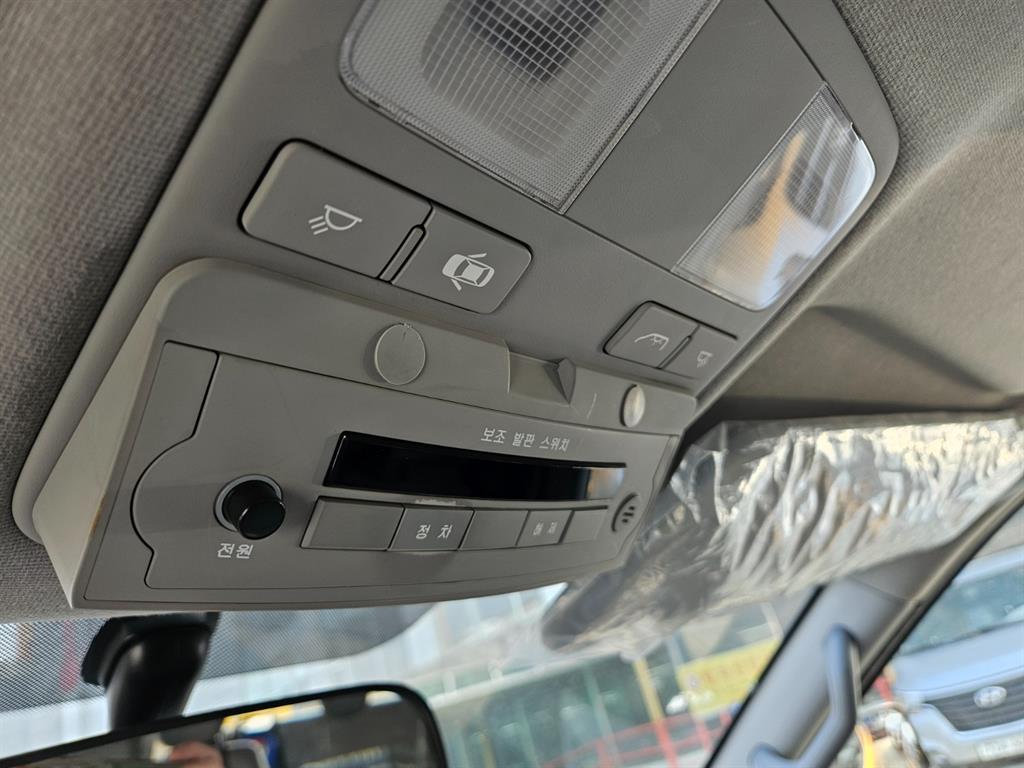 HYUNDAI Starex 2021 Amarillo - Importación desde Corea - HF Imports Iquique - Foto 14