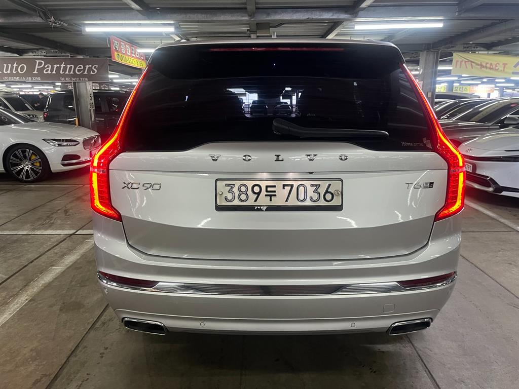 Volvo XC90 - Vista 5