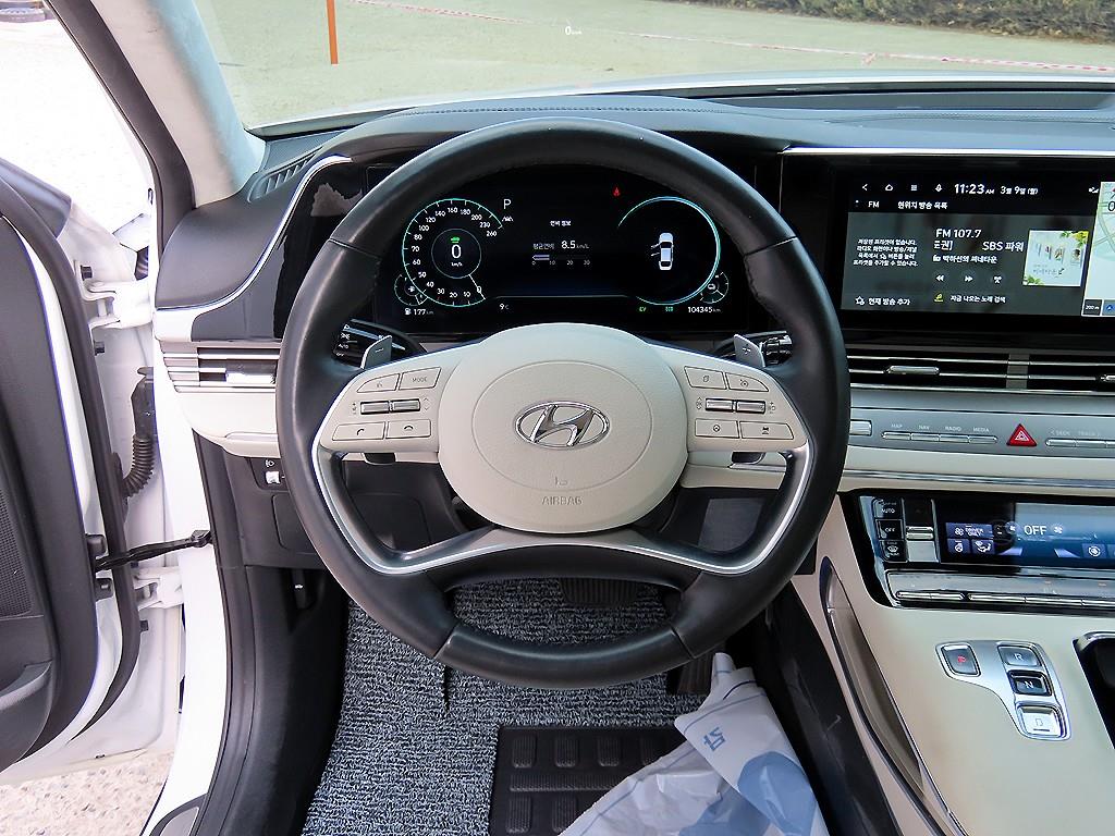 HYUNDAI Grandeur - Vista 8