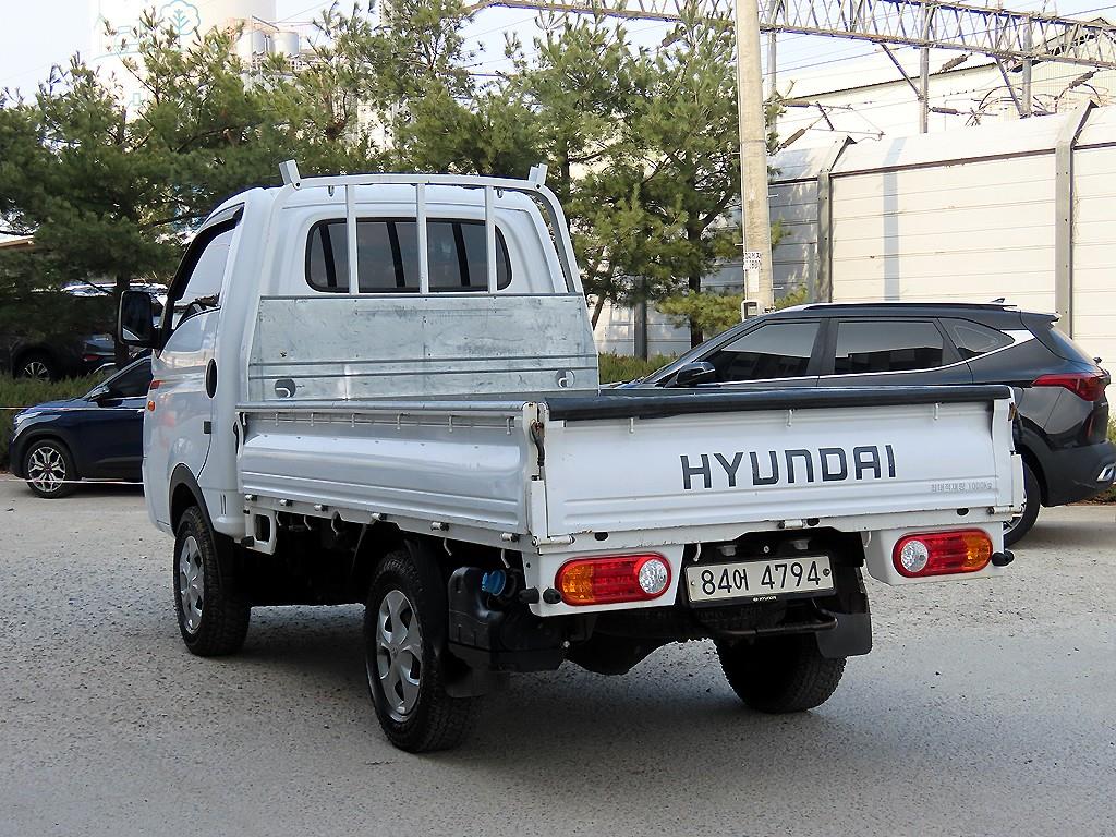 Small Truck Cargo (small) - Vista 3