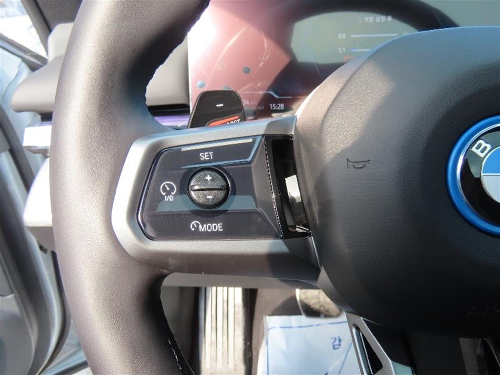 BMW 5 Series 2025 - Importación desde Corea - HF Imports Iquique - Foto 10