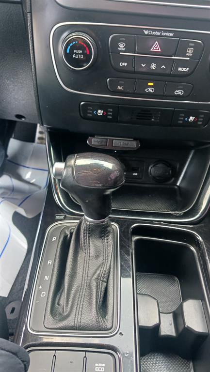 KIA Sorento - Vista 9