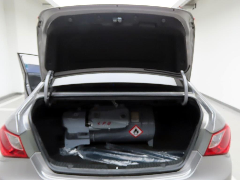 HYUNDAI Sonata - Vista 5