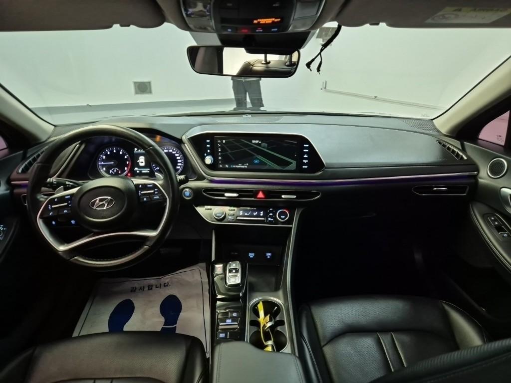 HYUNDAI Sonata - Vista 7