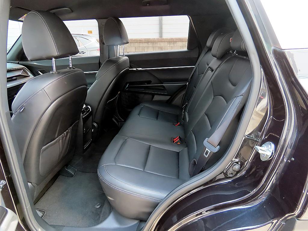 Ssangyong Torres - Vista 6