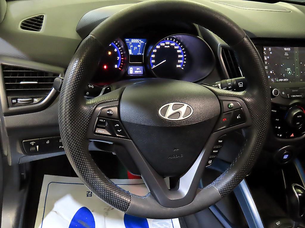 HYUNDAI Veloster - Vista 8