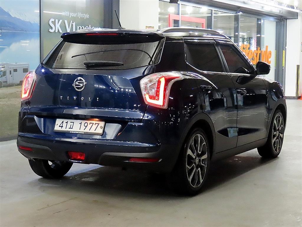 Ssangyong Tivoli - Vista 4